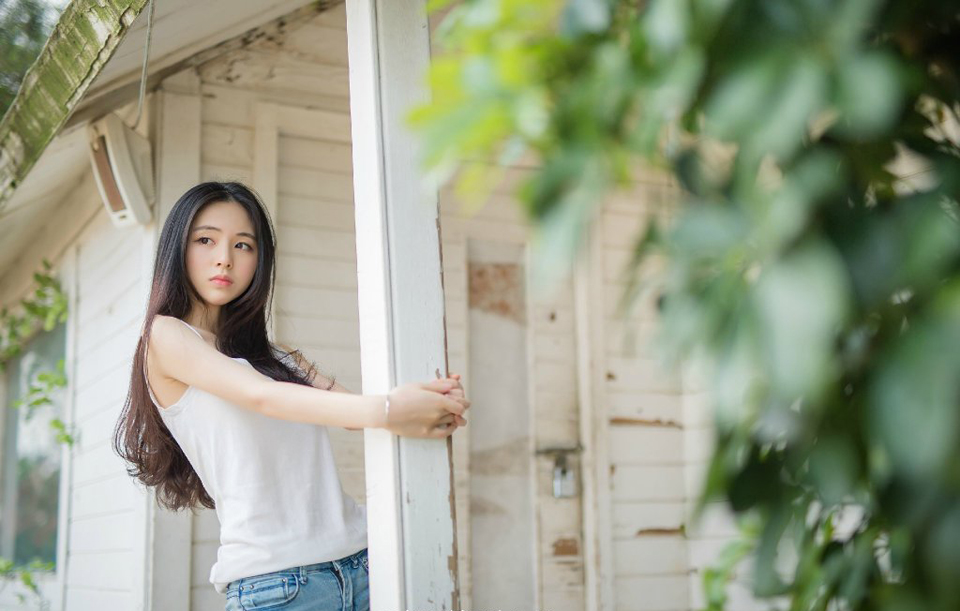 心情再差，也不要写在脸上，因为没有人会喜欢看。